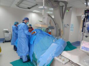 Имплантиран бе пейсмейкър на пациент със сърдечна недостатъчност