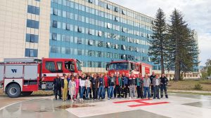 Пожарникари обучаваха персонала в МБАЛ „Уни Хоспитал“