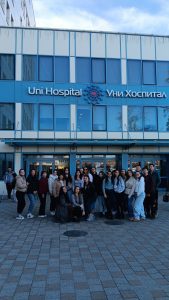 Десетокласници от Пазарджик посетиха „Уни Хоспитал“
